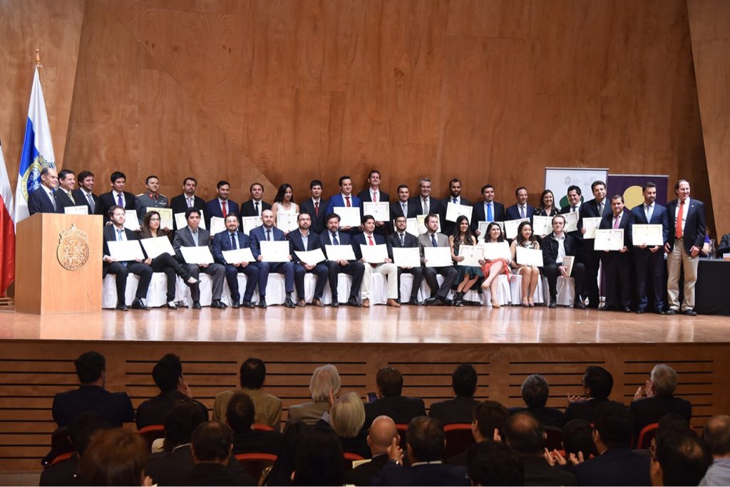 Ceremonia De Graduación Del Magíster En Ingeniería Industrial ...