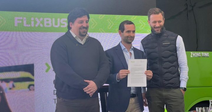 DITL firma acuerdo de colaboración con FlixBus Chile