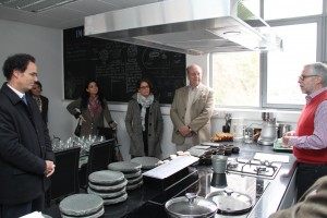 El profesor José Miguel Aguilera definió la unidad como un espacio de colaboración entre chefs e ingenieros en alimentos.
